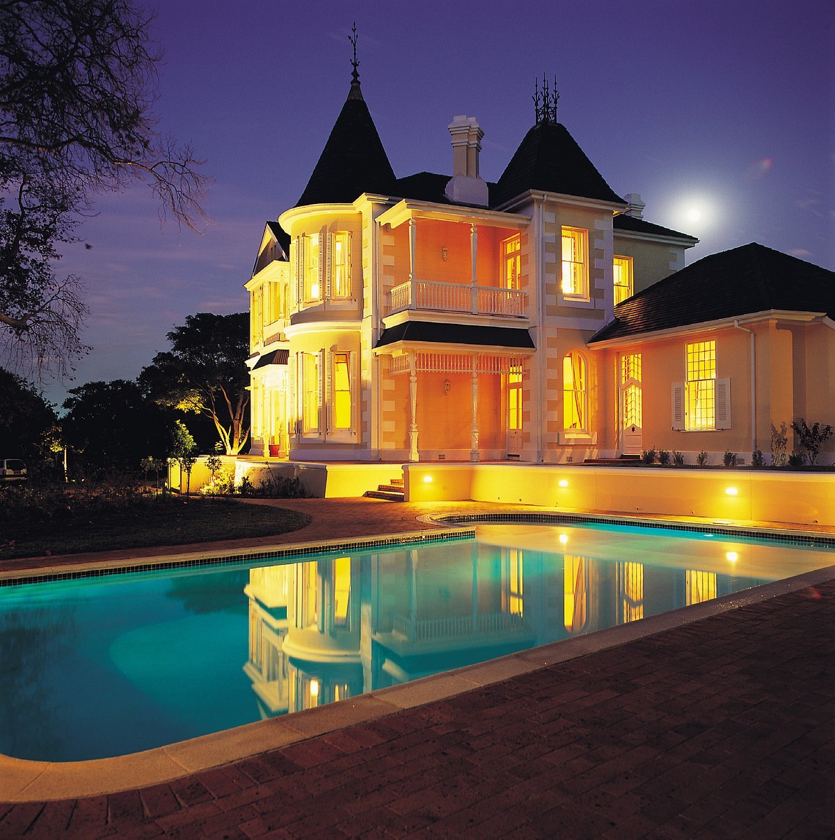 Villa Consano luxorious rehab in South Africa